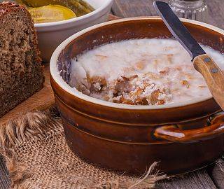 Smalec wiejski tradycyjny w słoiczku ze skwarkami i cebulką 200g